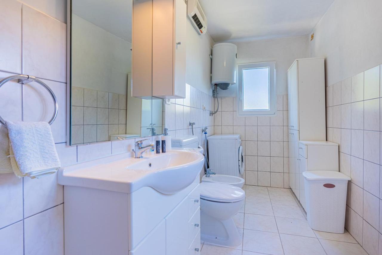 Apartmani Valun1 ภายนอก รูปภาพ